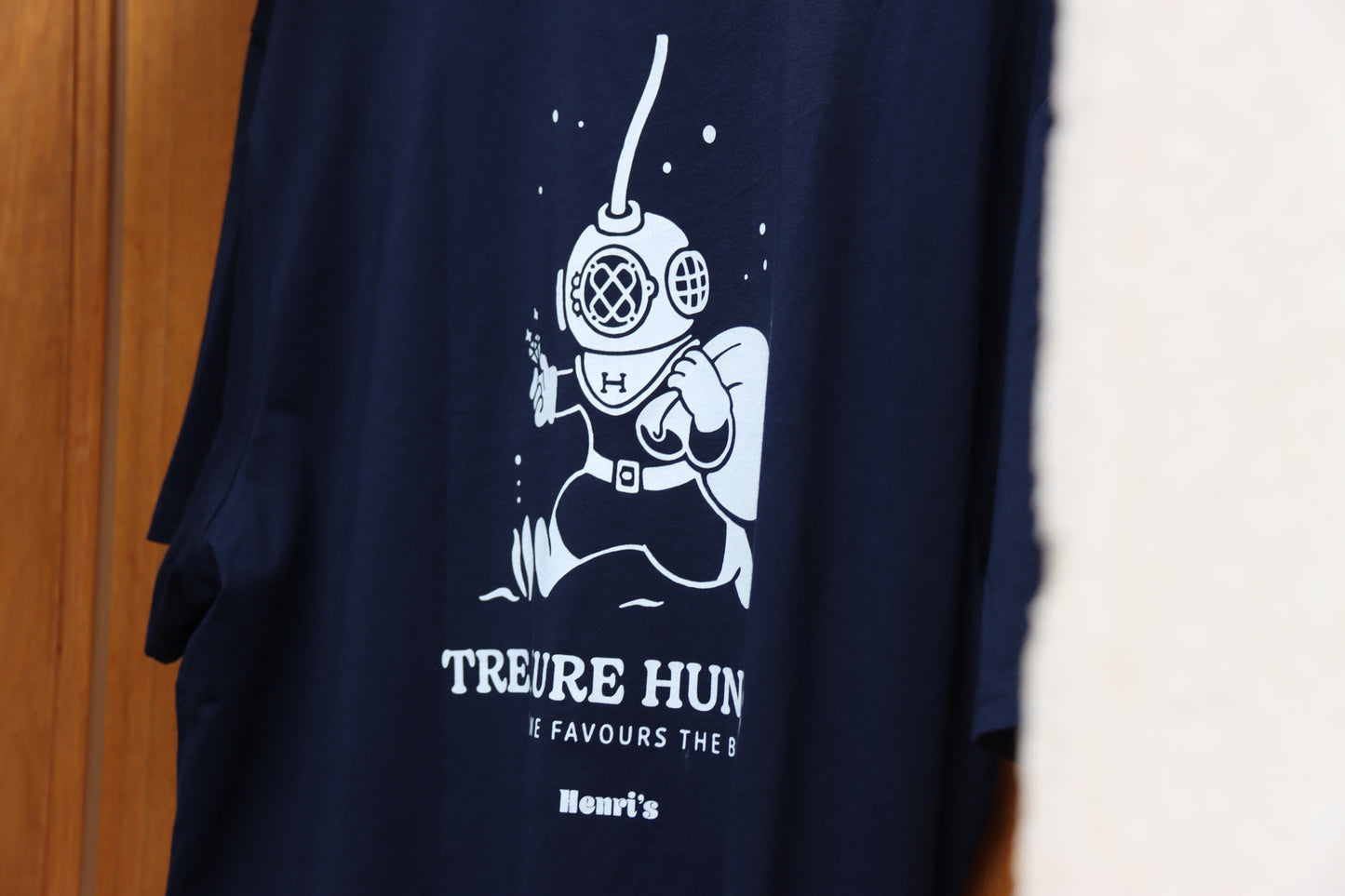 TREASURE HUNTERS